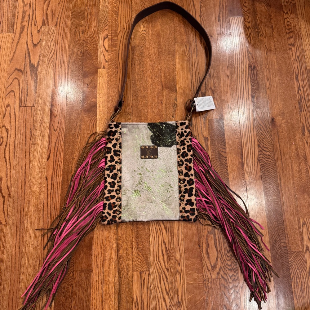 NWT Keep it Gypsy Lime Please Safari Hide Upcycled Hazel Purse